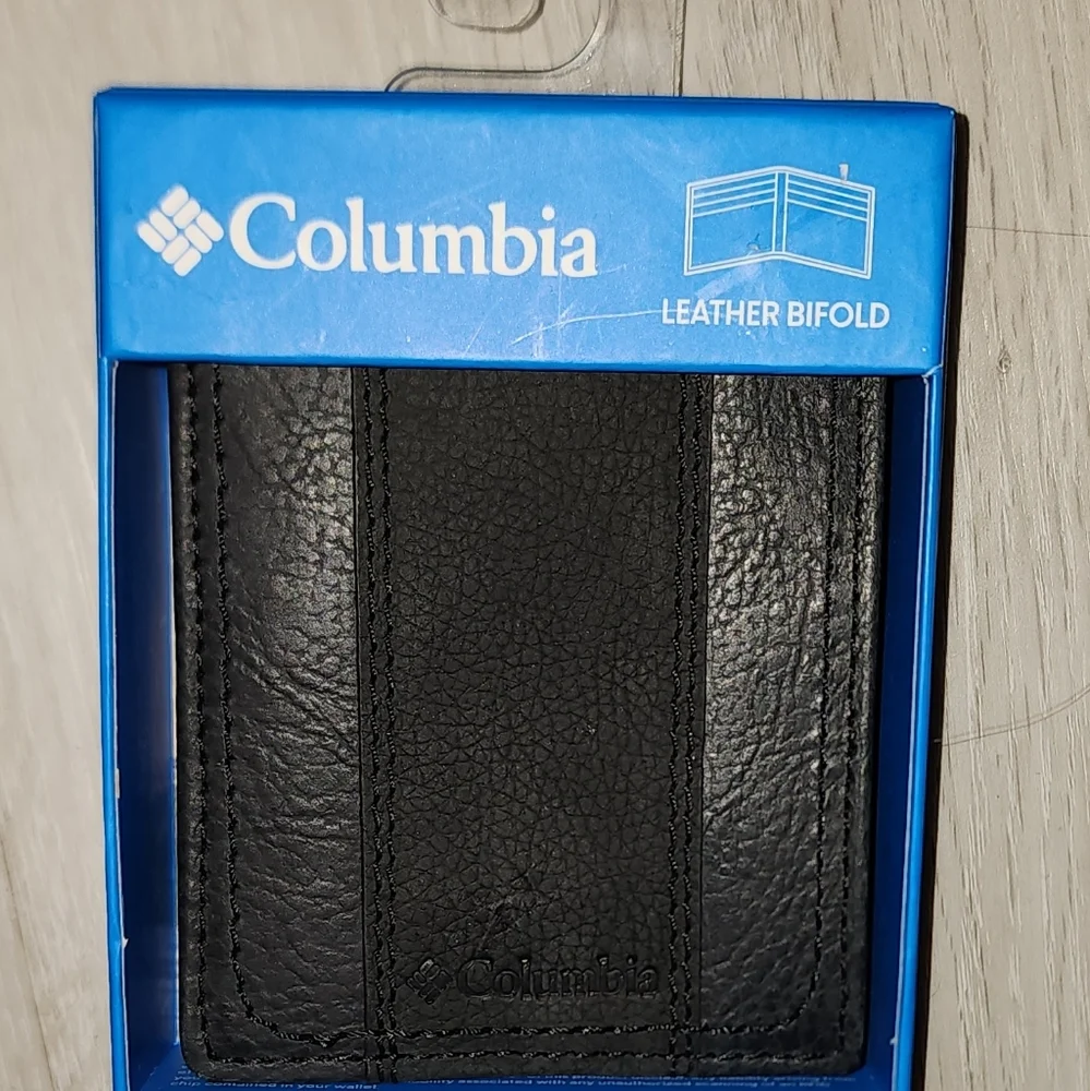 💘❤️Black Columbia Men's RFID Blocking Passport Case/Bi Fold Wallet